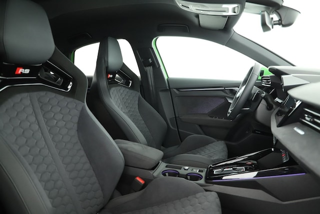 Audi RS3 Quattro S-Tronic Sedan