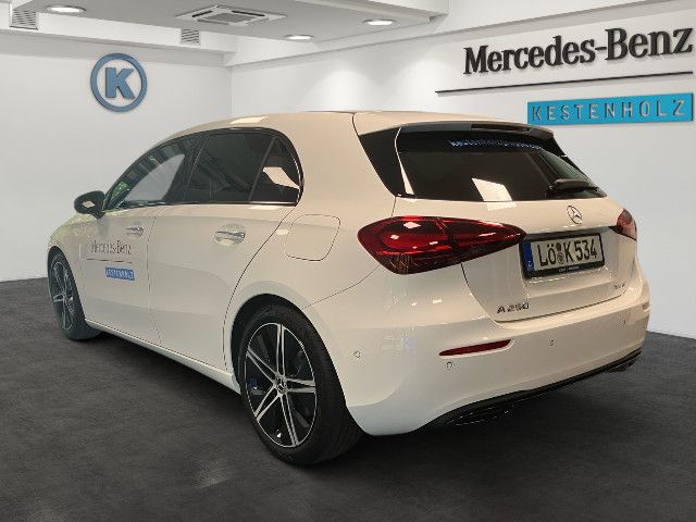 Mercedes-Benz A 250 4MATIC
