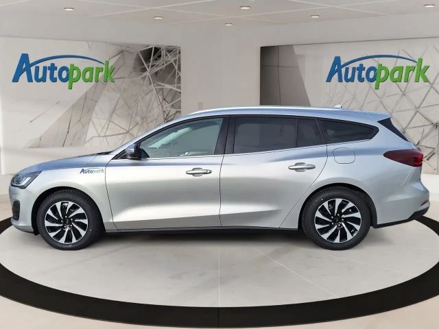 Ford Focus Titanium Wagon