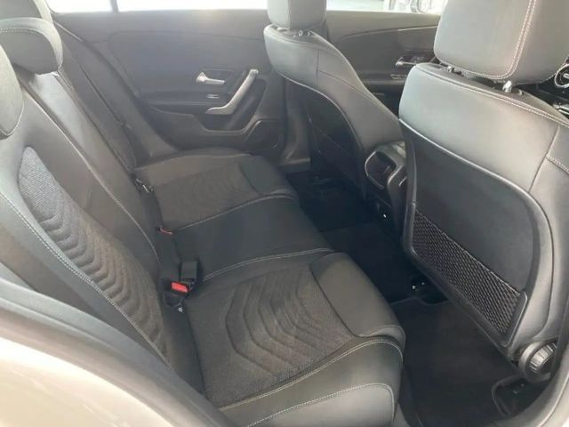 Mercedes-Benz A 200 Progressive