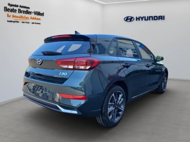 Hyundai i30 Advantage Hybrid T-GDi