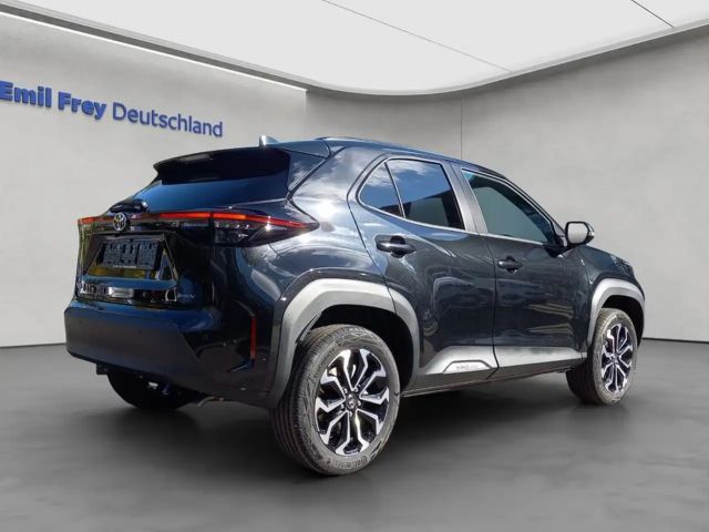 Toyota Yaris Cross Teamplayer,Safety-Paket,Winter-Paket