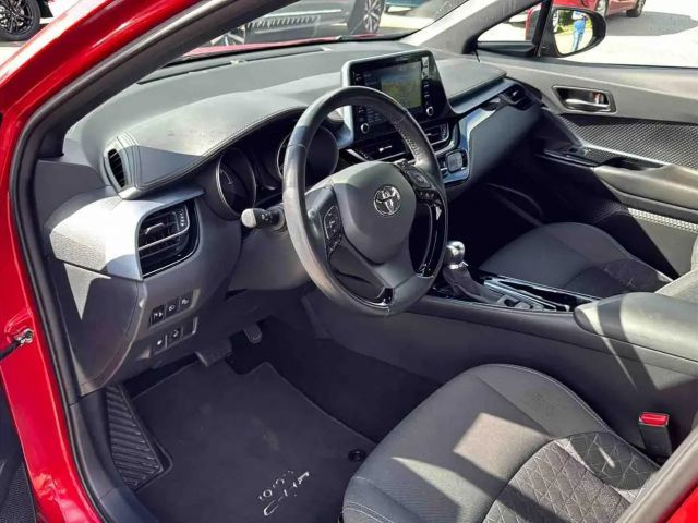 Toyota C-HR Hybride Team D