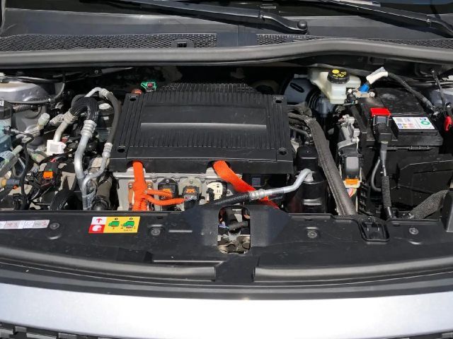 Peugeot E-2008 Active Pack