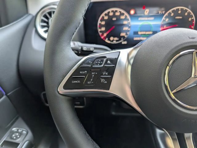 Mercedes-Benz B 180 Progressive Sedan