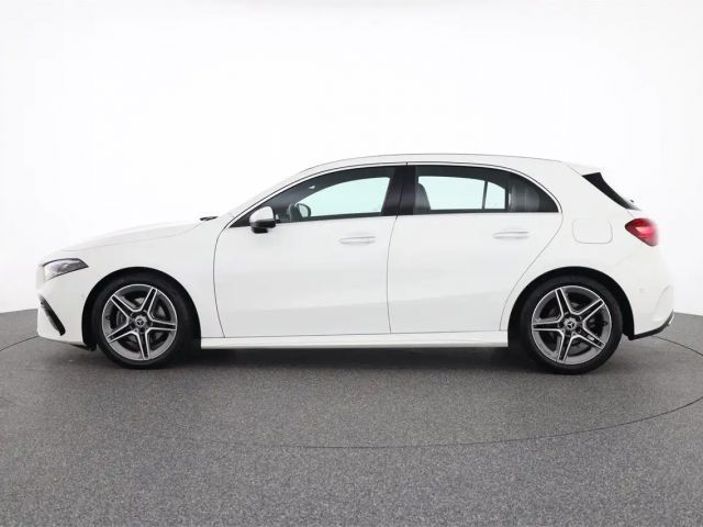 Mercedes-Benz A 180 AMG Line