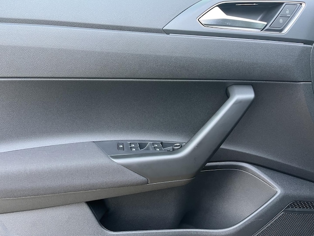 Volkswagen Taigo 1.0 TSI DSG R-Line