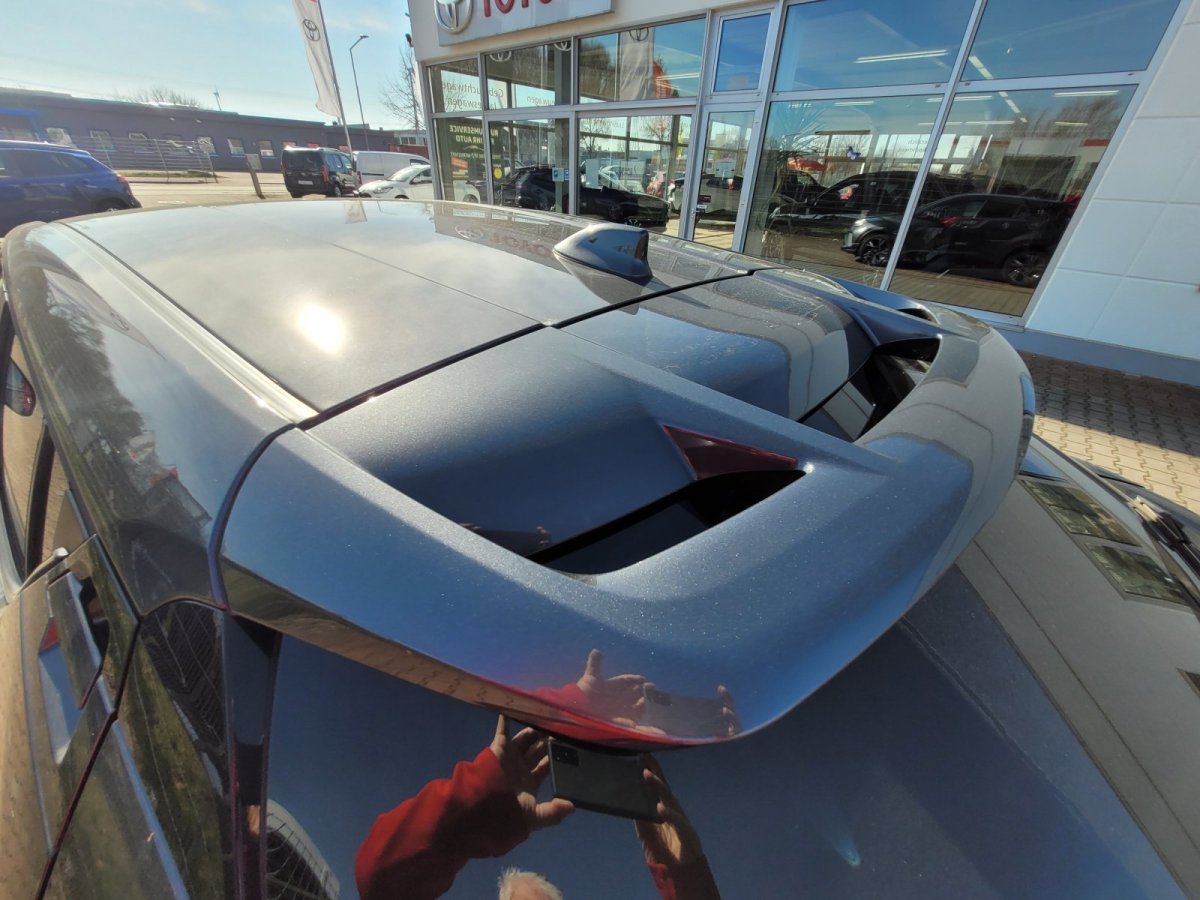 Toyota C-HR 5-deurs Team D