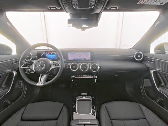 Mercedes-Benz CLA 180 Coupé Progressive