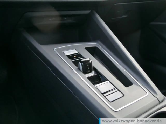 Volkswagen Golf 1.5 eTSI DSG Golf VIII Style