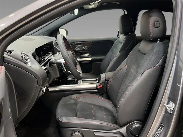 Mercedes-Benz GLA 200 AMG Line