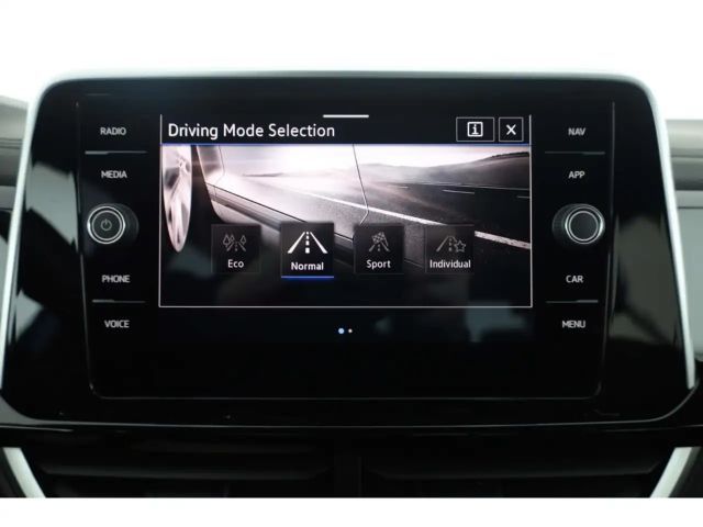 Volkswagen T-Roc 2.0 TSI DSG R-Line