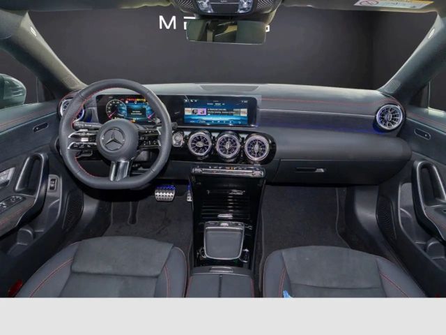 Mercedes-Benz CLA 180 Shooting Brake