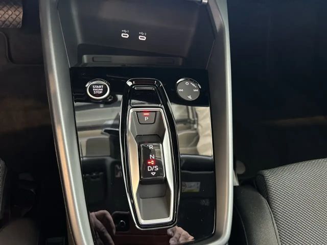 Audi A3 30 TFSI Sedan