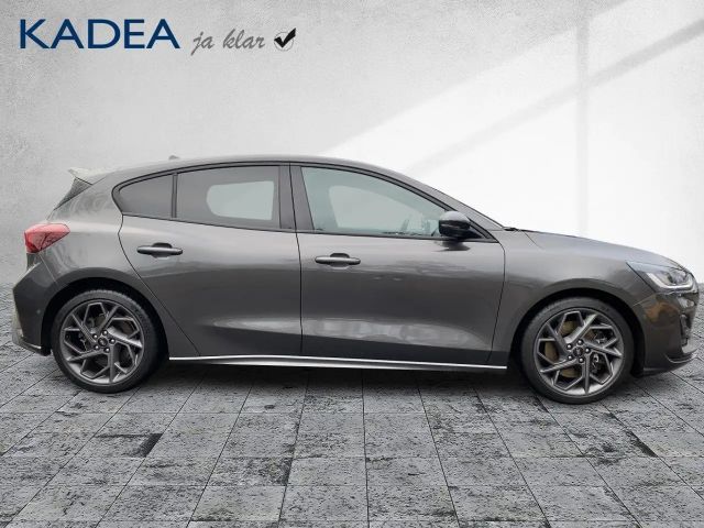 Ford Focus EcoBoost ST Line