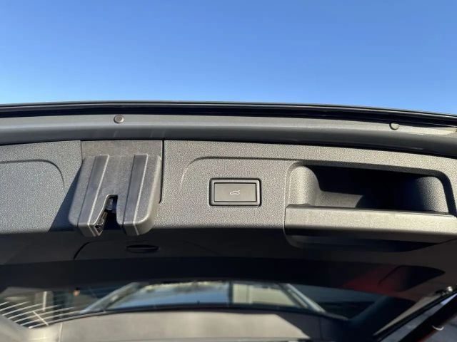 Volkswagen Touran 1.5 TSI DSG