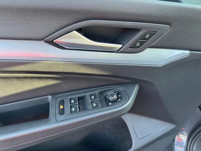 Volkswagen Golf 1.5 TSI Golf VIII