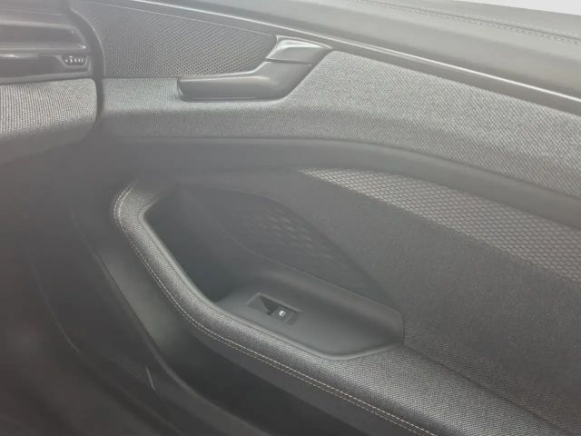 Audi A6 Quattro Sedan