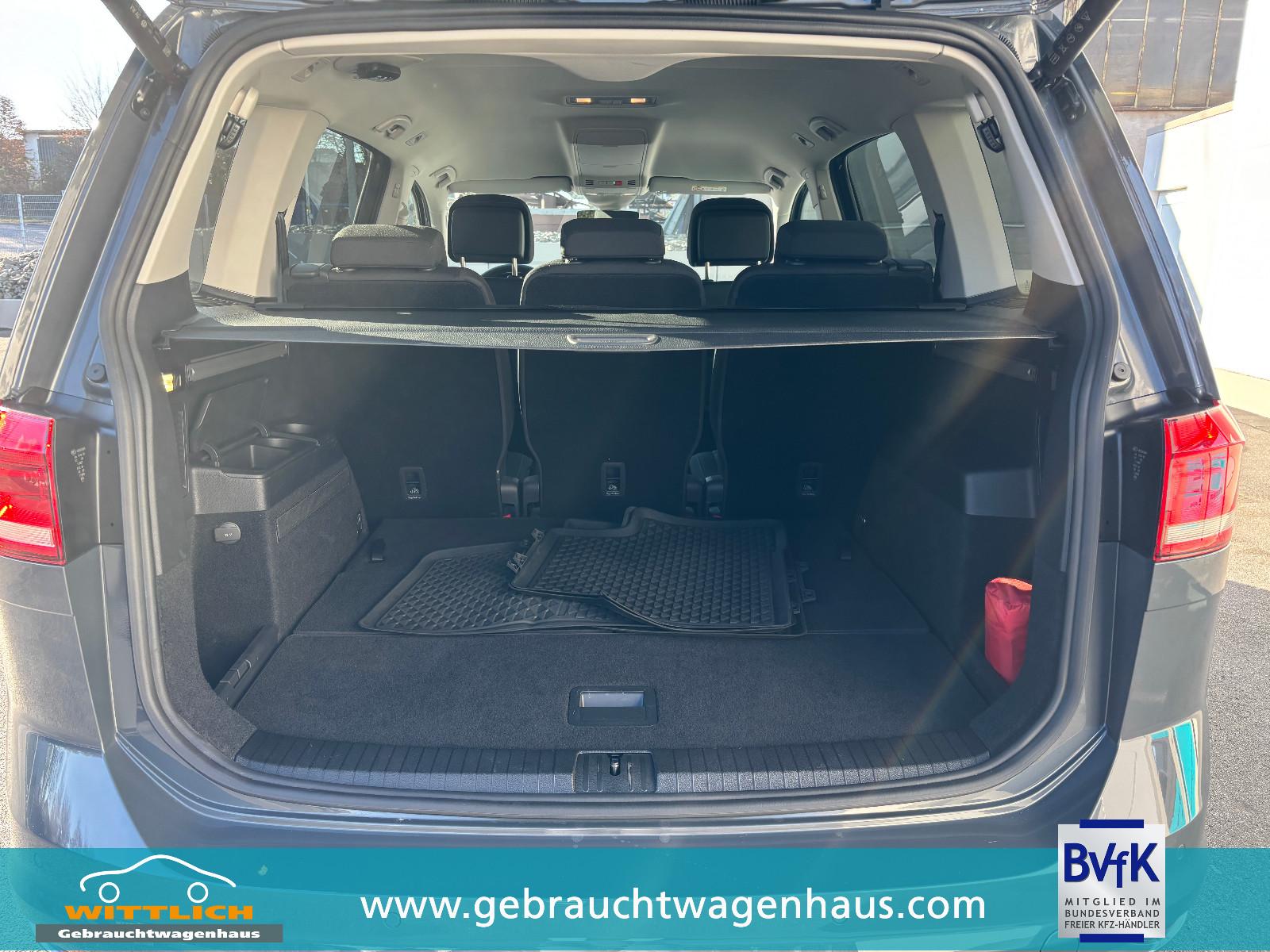 Volkswagen Touran 1.5 TSI DSG