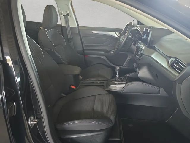 Ford Focus EcoBoost Titanium Wagon