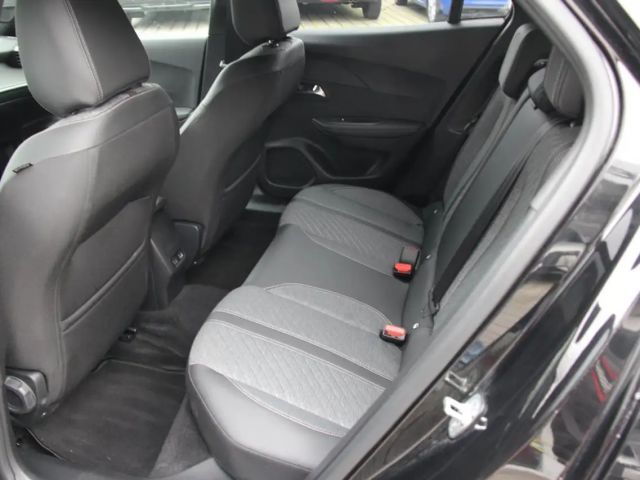 Peugeot E-2008 Allure Pack