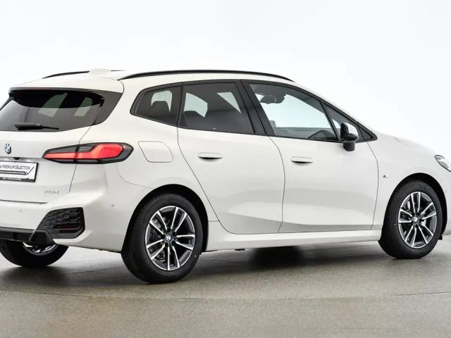 BMW 218 218d Active Tourer Sedan