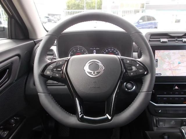 SsangYong Tivoli Grand Blackline 1.5T Navi LED Alu18" Sitzh. Kamera