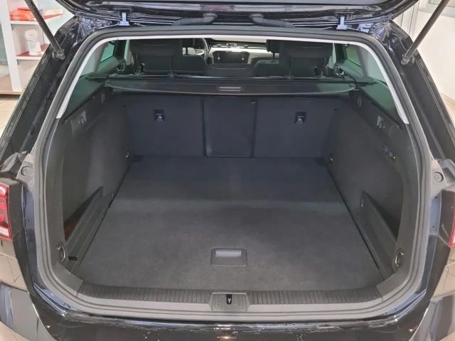Volkswagen Passat 1.5 TSI Business DSG Variant
