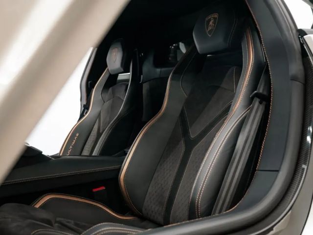 Lamborghini Aventador Ultimae/KAMERA/CARBON/GARANTIE 05/27