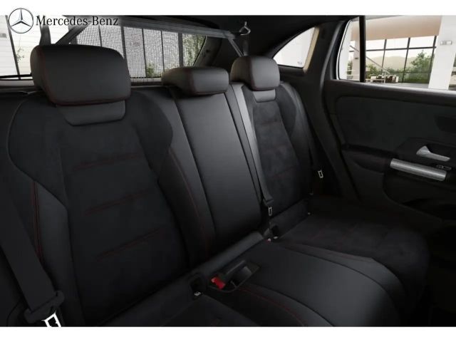 Mercedes-Benz GLA 180 AMG Line