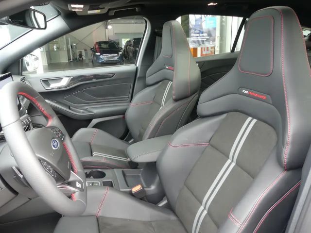 Ford Focus EcoBoost ST Line