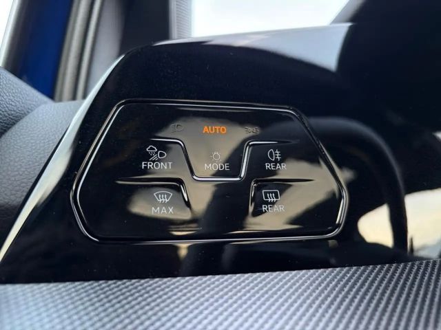 Volkswagen Golf 2.0 TSI Golf VIII Variant