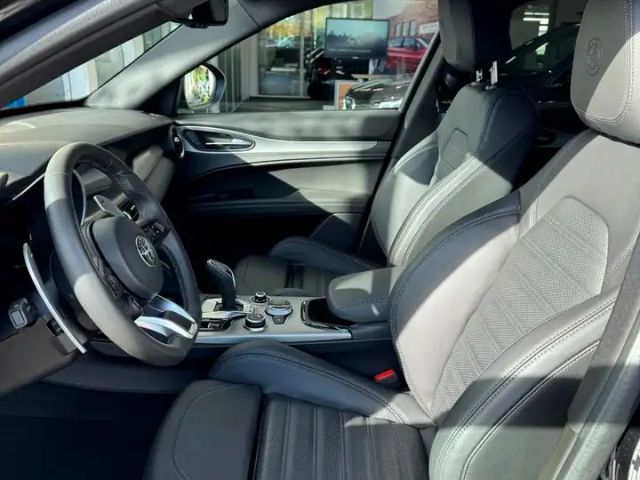 Alfa Romeo Stelvio Q4 Veloce