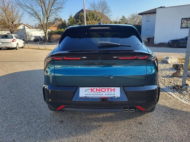 Alfa Romeo Junior Ibrida