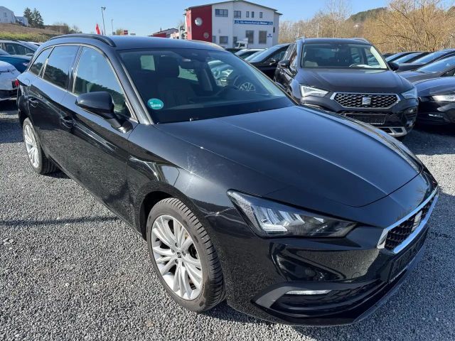 Seat Leon 1.5 eTSI DSG Sportstourer Style