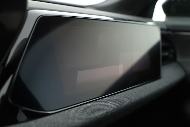 Audi A6 Avant Quattro S-Tronic