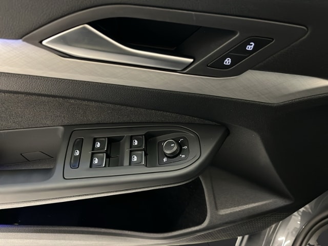 Volkswagen Golf 1.5 eTSI DSG Golf VIII