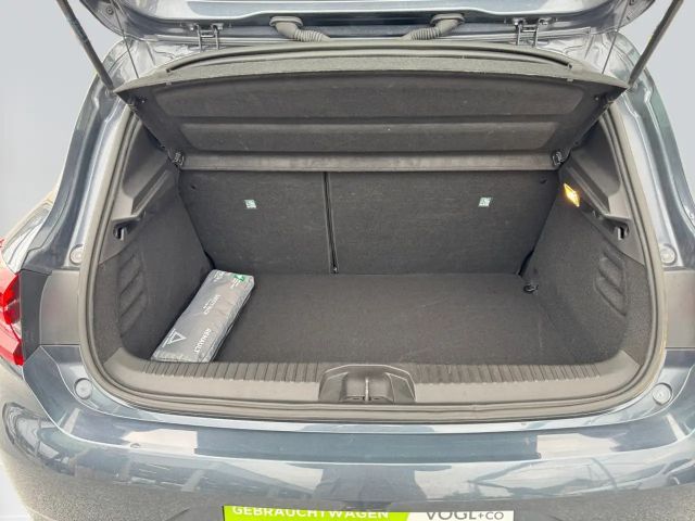 Renault Clio E-Tech Intens