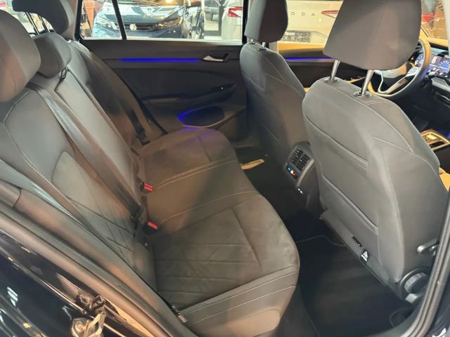 Volkswagen Golf 1.5 eTSI Style Variant