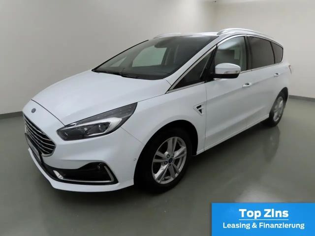 Ford S-Max Titanium
