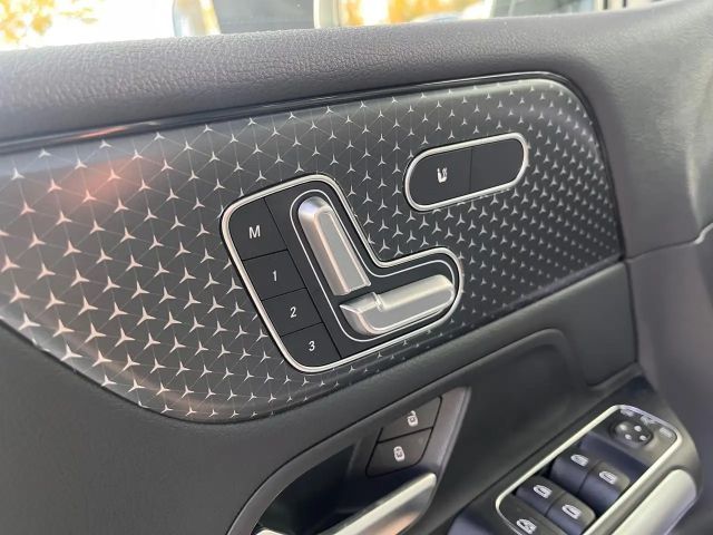 Mercedes-Benz B 180 Luxury Line