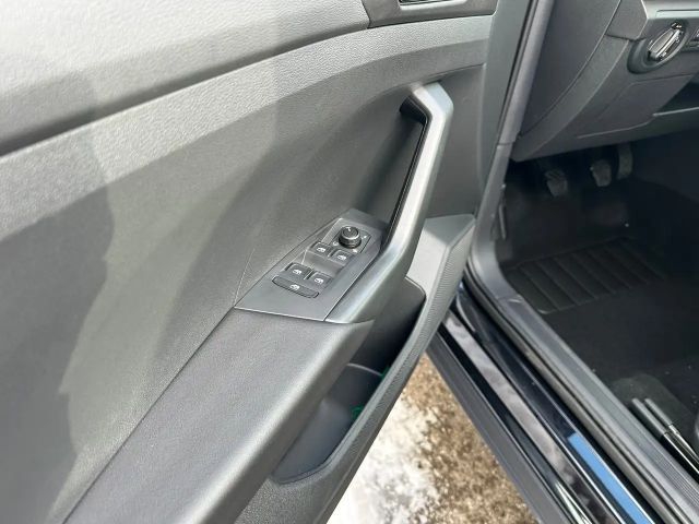 Volkswagen T-Cross 4Me TSI