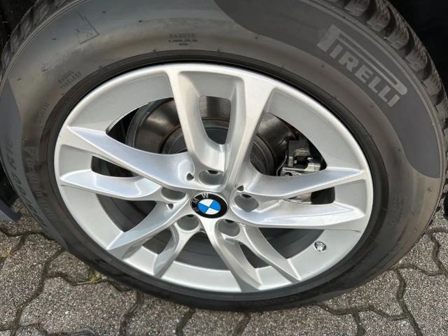 BMW 118 118i Sedan Sport Line