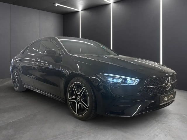 Mercedes-Benz CLA 200 AMG Line Coupé