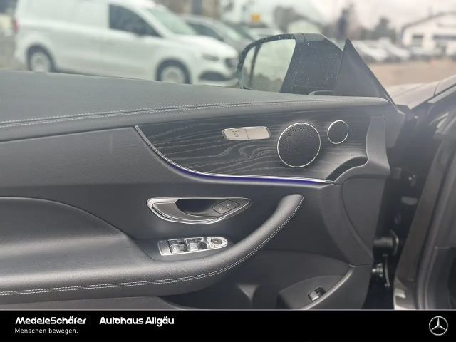 Mercedes-Benz E 200 AMG Line Coupé