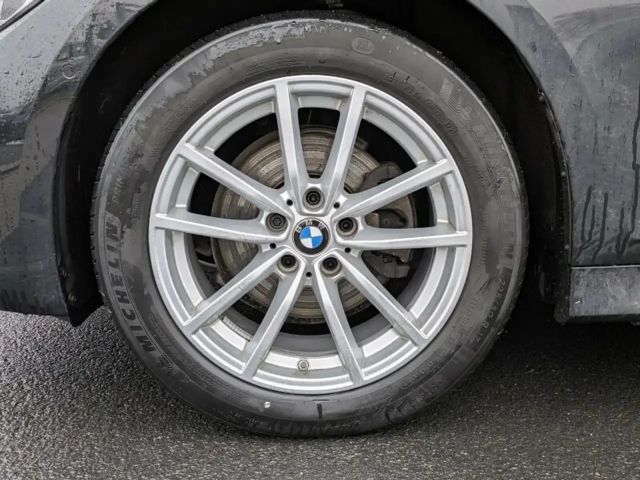 BMW 320 320d Advantage pakket Sedan xDrive