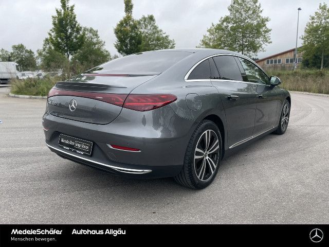 Mercedes-Benz EQE 300 Sedan