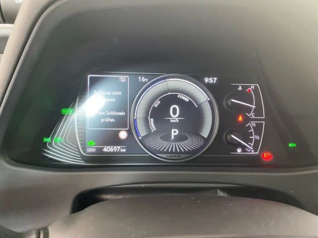 Lexus UX 250h Style Edition