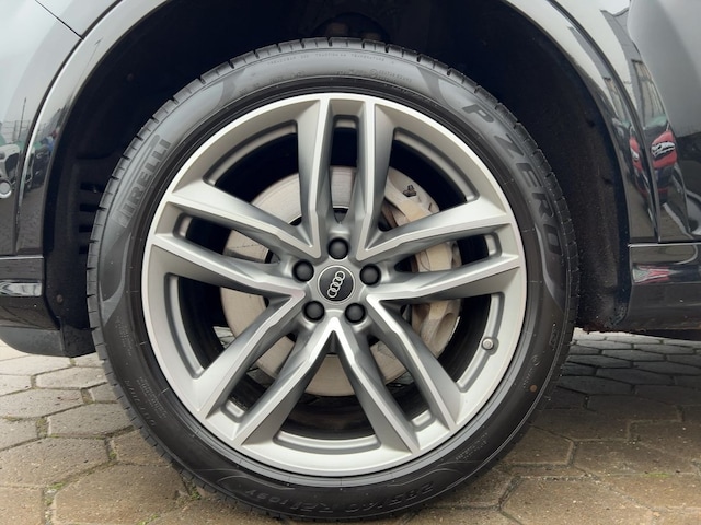 Audi Q7 55 TFSI Hybride Quattro