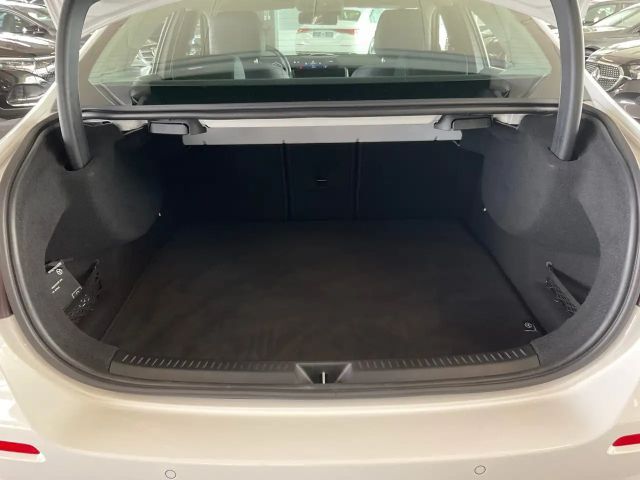 Mercedes-Benz A 200 Progressive